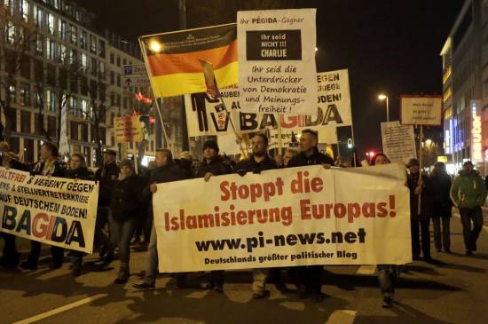 Islamophobic Pegida plans provocative BBQs near Dutch mosques at Ramadan