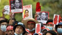 Myanmar&#039;s Suu Kyi sentenced to six more years on graft charges