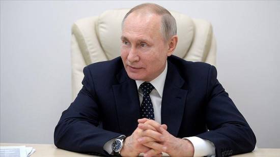 Putin signs bill allowing him 2 more presidential terms