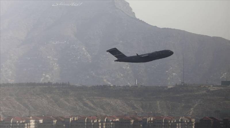 UK asks citizens not to go Kabul airport due to &#039;high threat of terrorist attack&#039;