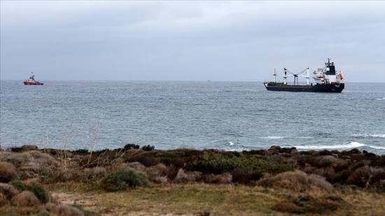 Turkey: Grounded cargo ship pulled to safety