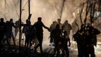 Greece: Police use tear gas against protestors