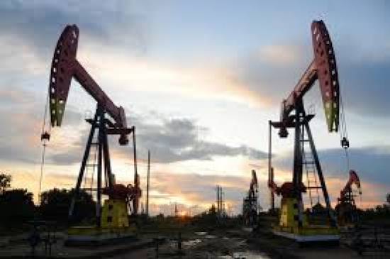 Oil prices steady as third storm in month takes aims at U.S.