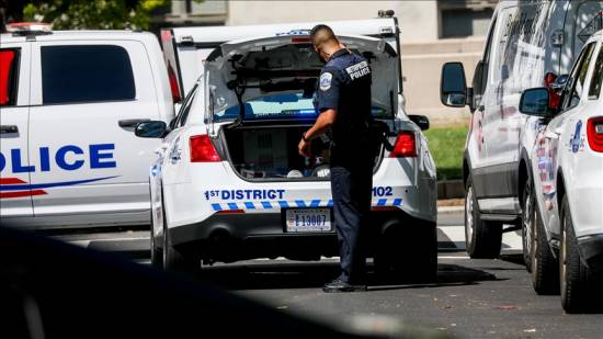 Man surrenders after bomb scare near US Capitol