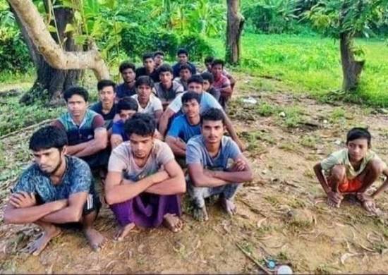 Junta forces arrest 31 Rohingya in Myanmar’s Ayeyarwady region