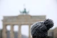 Snow dump puts northern Germany in deep freeze